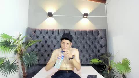 ESTEBAN online show from January 7, 7:41 pm