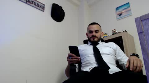 Esteban Fernandez online show from March 2, 6:14 am