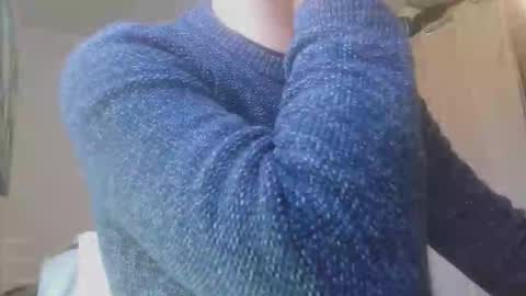 eunile online show from December 3, 12:44 pm