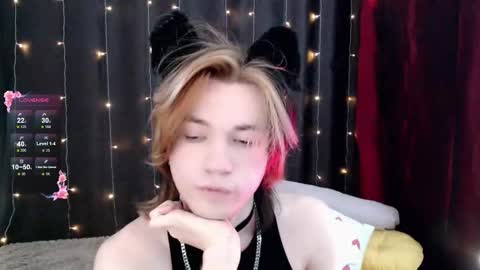 evan_reinhart online show from November 8, 12:47 am