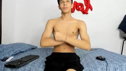 Snapshot of evans_collins24 chatting on October 4, 6:07 am Evans collins24 online show from October 4, 6:07 am