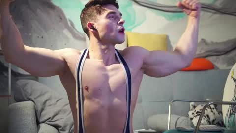 Snapshot of evildavil chatting on February 10, 7:28 pm David online show from February 10, 7:28 pm