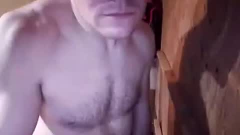 Snapshot of evolvingmass chatting on January 19, 8:29 am evolvingmass online show from January 19, 8:29 am