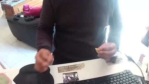 Gio online show from October 10, 10:42 am