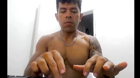 exoticboybigdick online show from January 8, 1:22 am