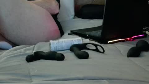 Eyeswideshut63 online show from January 14, 7:02 am