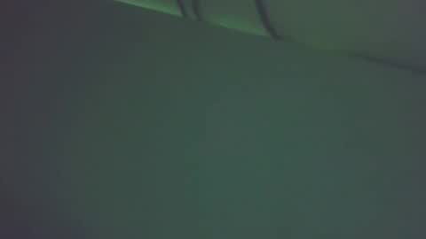 ezmehotshot online show from December 10, 8:19 am