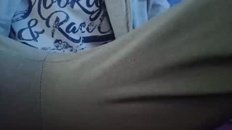 Snapshot of fafidogeil chatting on January 10, 8:29 am fafidogeil online show from January 10, 8:29 am