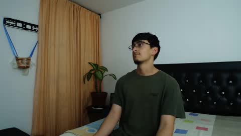 FallGays online show from December 20, 11:56 pm