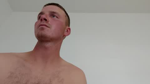 Snapshot of farafonoff chatting on October 18, 1:16 pm farafonoff online show from October 18, 1:16 pm