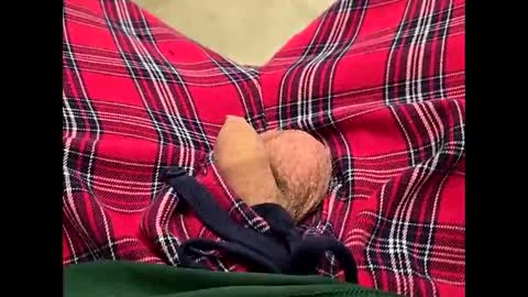 Snapshot of fartinmymouthplz chatting on November 1, 3:43 am fartinmymouthplz online show from November 1, 3:43 am