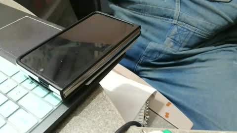 Fred. online show from November 1, 7:40 pm