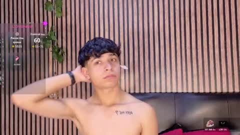 felipe_boy_18 online show from October 23, 4:05 am