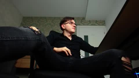 Snapshot of felixstark chatting on October 22, 4:38 am FelixStark online show from October 22, 4:38 am