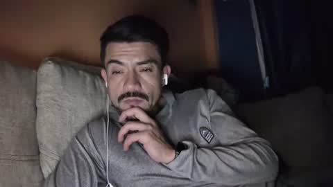 fernand89 online show from January 11, 6:35 am