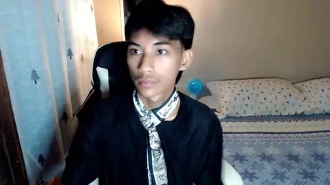 fineboii_rey18 online show from October 7, 3:16 pm