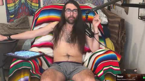 Chris online show from February 25, 11:55 am