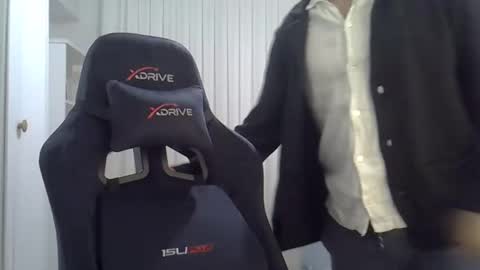 fortiori8 online show from April 7, 9:04 pm