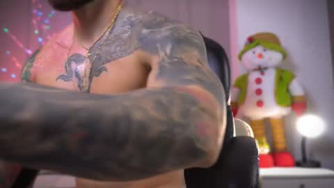 Frank Farrell. Hey remember to give me a thumbs up Ty online show from November 28, 4:59 am