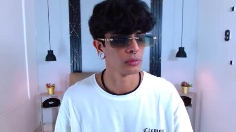 Franvill trato online show from November 21, 7:57 pm