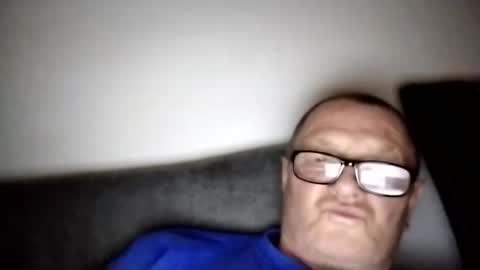 Wolfi online show from March 1, 7:31 am