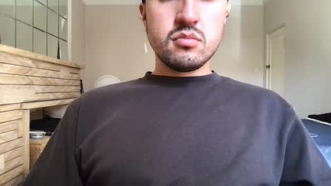 Snapshot of fred_555 chatting on February 22, 5:02 am fred_555 online show from February 22, 5:02 am