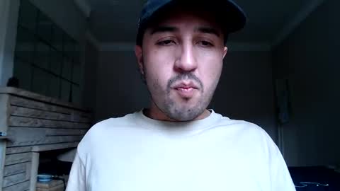 Snapshot of fred_555 chatting on February 20, 7:12 am fred_555 online show from February 20, 7:12 am