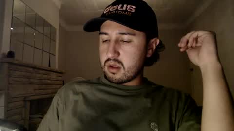 Snapshot of fred_555 chatting on February 28, 9:15 am fred_555 online show from February 28, 9:15 am