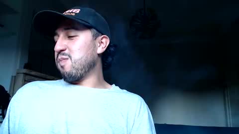 Snapshot of fred_555 chatting on March 4, 8:02 am fred_555 online show from March 4, 8:02 am