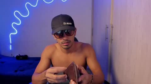 JOSSY online show from April 3, 1:08 pm