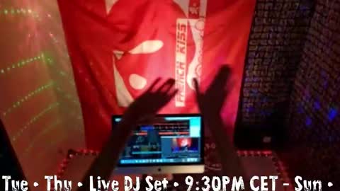Snapshot of frenchkissdjfk chatting on October 22, 7:16 pm frenchkissdjfk online show from October 22, 7:16 pm