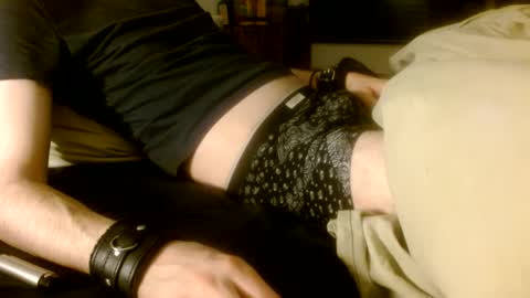 Snapshot of frenchms chatting on March 7, 10:32 pm frenchms online show from March 7, 10:32 pm