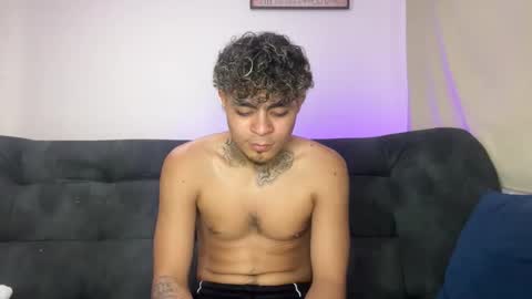 freyva_ online show from March 17, 5:10 am