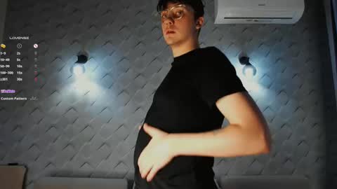 Snapshot of fring366 chatting on January 17, 7:53 pm fring366 online show from January 17, 7:53 pm