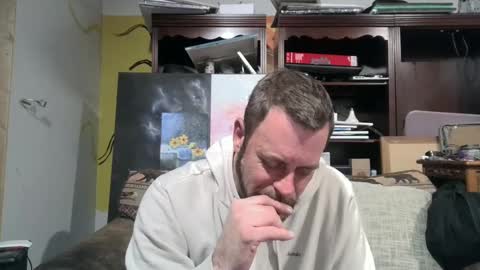 frostydhoman1221 online show from January 13, 4:39 am