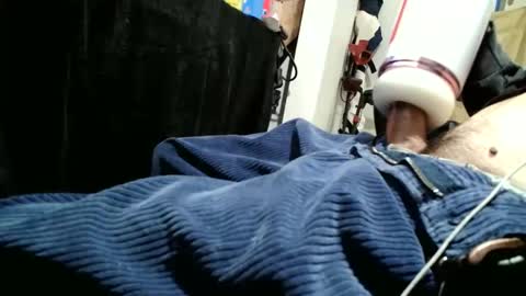 fuckmeallday1975 online show from April 28, 7:02 am