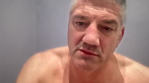 fullback_15 online show from April 11, 6:42 am