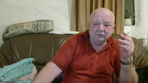 fullballs6 online show from April 10, 2:29 am