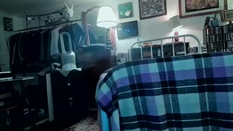 Snapshot of fullsvc chatting on February 16, 3:27 pm fullsvc online show from February 16, 3:27 pm