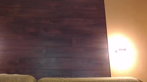 Ian online show from March 8, 2:04 am