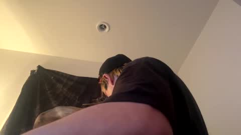 yeeah online show from January 21, 12:02 pm