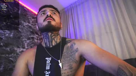 Chris  Dont forget to gift me thumb up Its very important to me and makes me happy AF  online show from January 7, 6:18 am