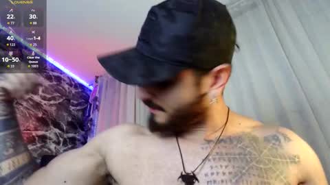 Chris  Dont forget to gift me thumb up Its very important to me and makes me happy AF  online show from September 17, 6:36 am