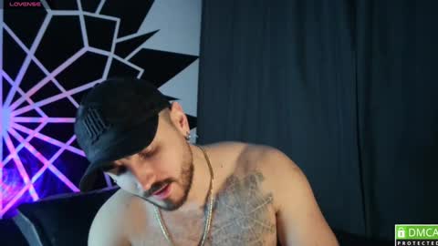 Chris  Dont forget to gift me thumb up Its very important to me and makes me happy AF  online show from December 31, 6:48 am