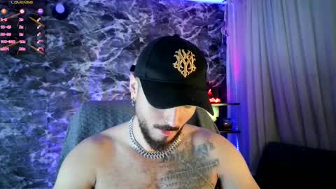 Chris  Dont forget to gift me thumb up Its very important to me and makes me happy AF  online show from March 12, 6:29 am