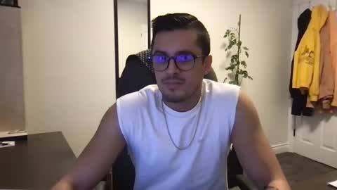 Snapshot of gatmandeep chatting on January 17, 11:55 pm  Aladdin online show from January 17, 11:55 pm