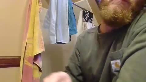 Snapshot of gaymencumhere chatting on January 6, 1:52 pm gaymencumhere online show from January 6, 1:52 pm