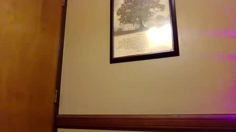 Snapshot of gaymencumhere chatting on December 14, 11:23 pm gaymencumhere online show from December 14, 11:23 pm