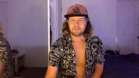 gcsurfer81 online show from February 17, 8:57 am