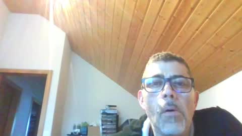 Gen online show from January 15, 7:37 am